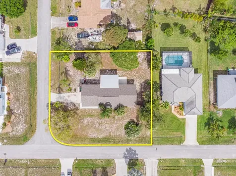 602 SE Ridgely Avenue Port St Lucie FL 34983
