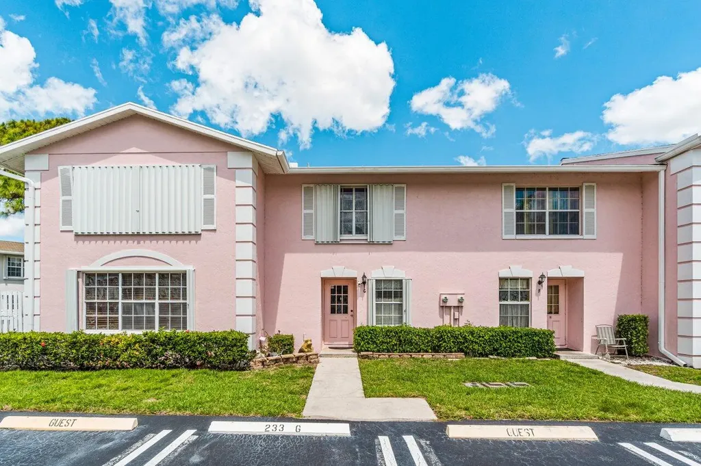 233 Foxtail Drive Greenacres FL 33415