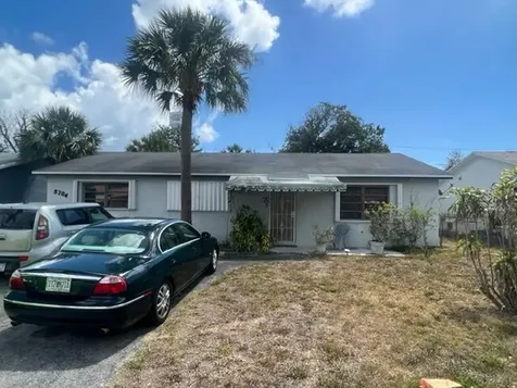 5704 Elmwood Street Mangonia Park FL 33407