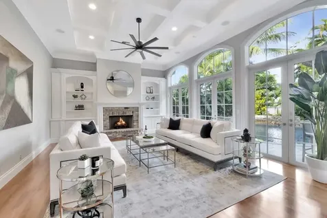 1025 Vista Del Mar Drive N Delray Beach FL 33483