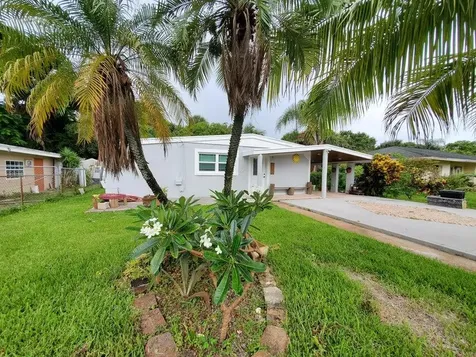 1305 Wyoming Avenue Fort Pierce FL 34982