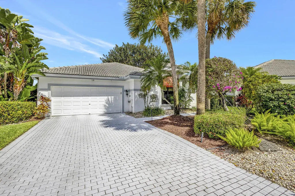 10089 Spyglass Way Boca Raton FL 33498