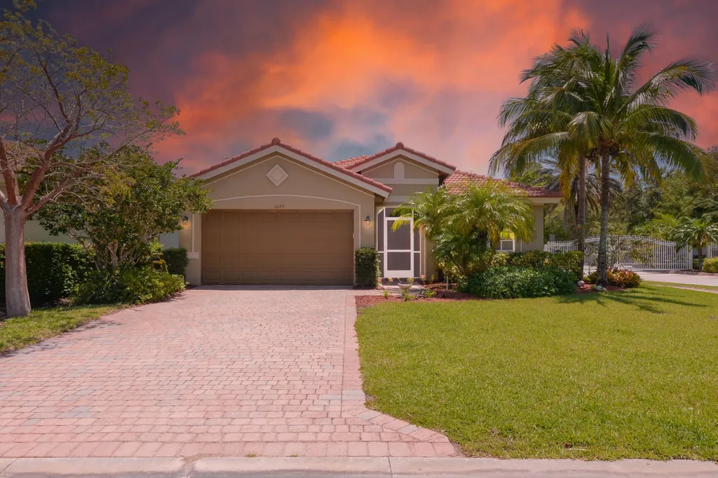 3225 SW Porpoise Circle Stuart FL 34997