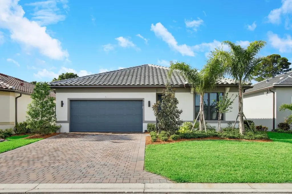 612 SE Villandry Way Port St Lucie FL 34984