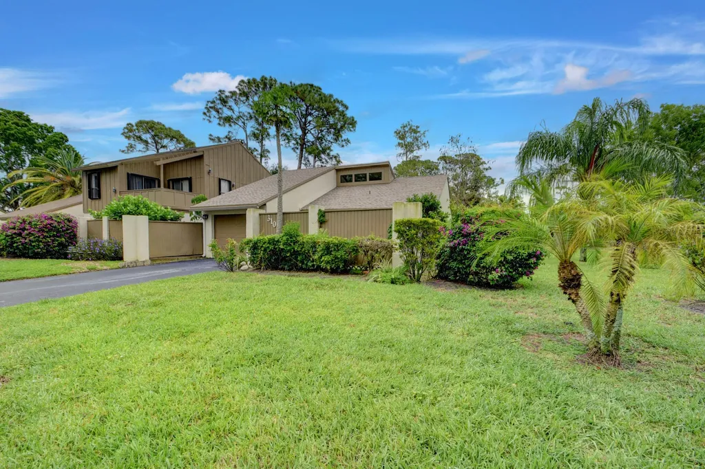 310 Wood Dale Drive Wellington FL 33414