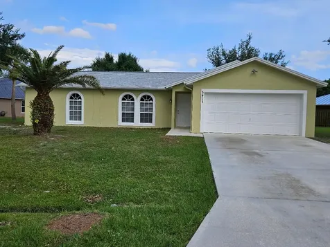5411 NW Arrowhead Terrace Port St Lucie FL 34986