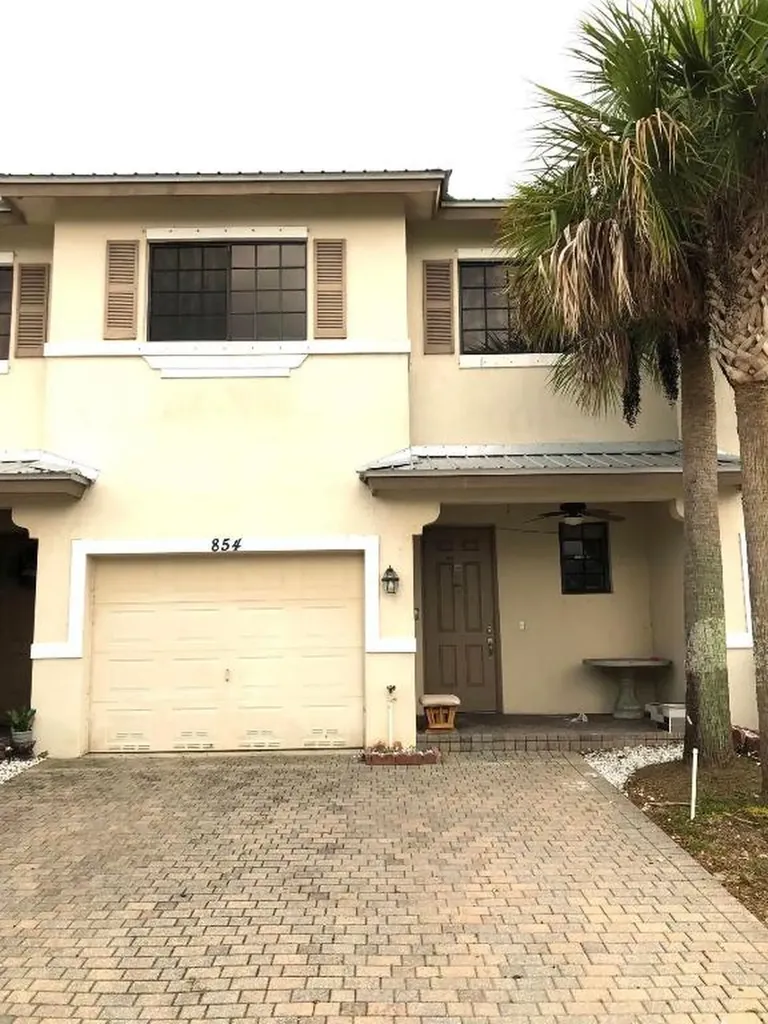 854 Sweet Lake Circle Clewiston FL 33440