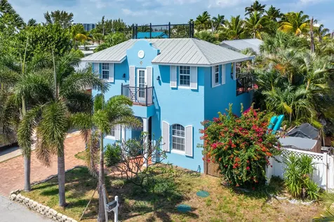 27 Douglas Drive Ocean Ridge FL 33435