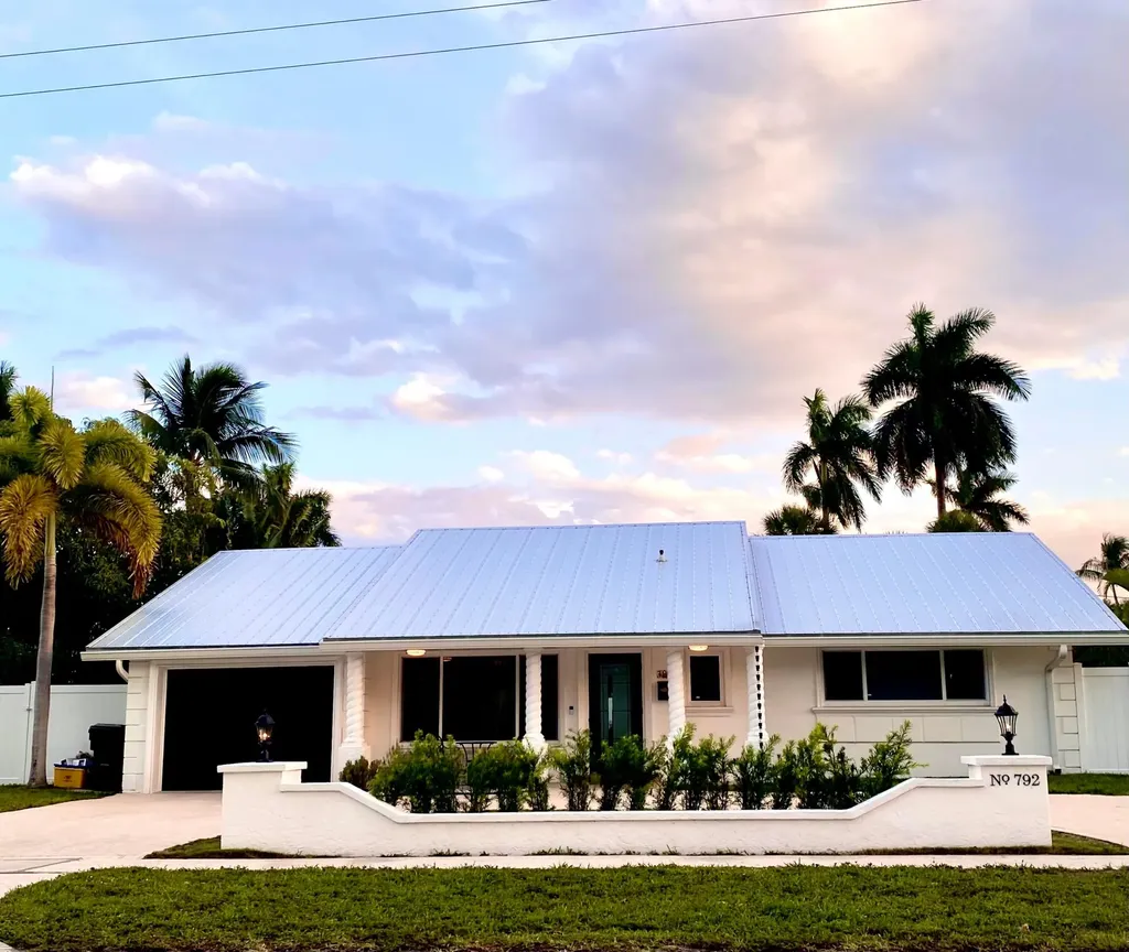 792 W Palmetto Park Road Boca Raton FL 33486