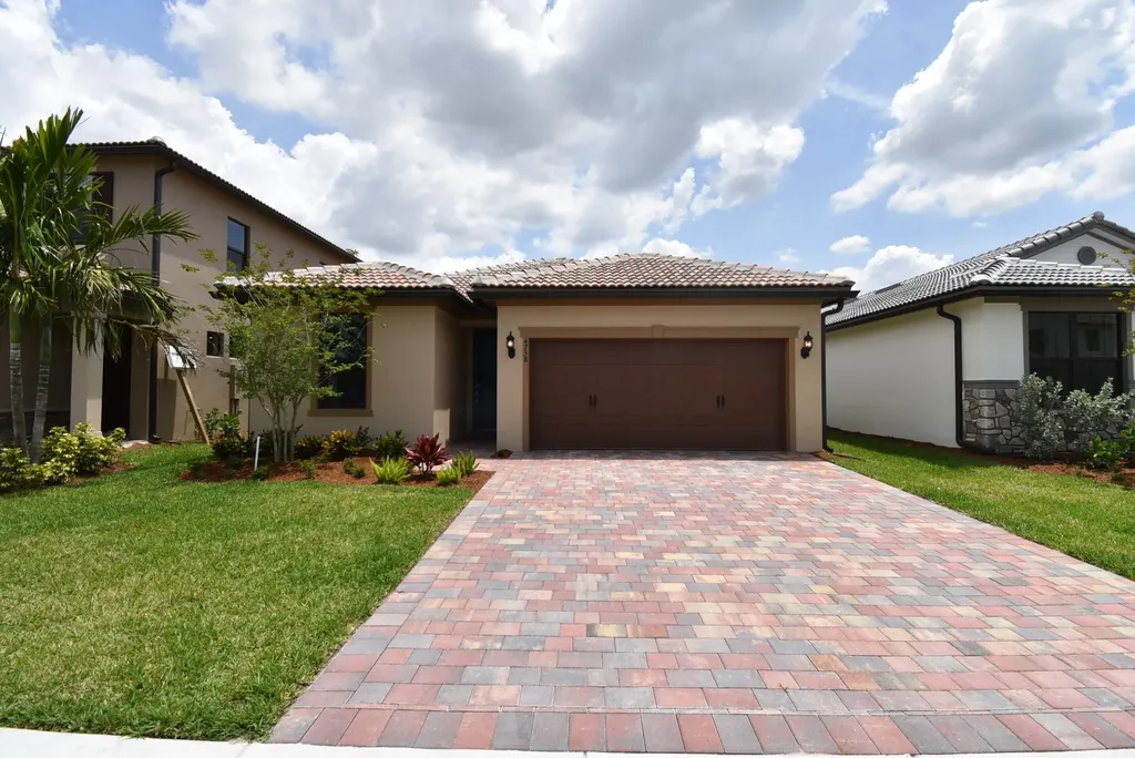 4758 Chantilly Road Lake Worth FL 33467