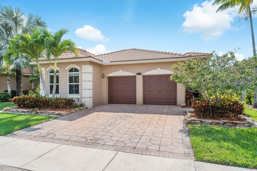 10573 Galleria Street Wellington FL 33414