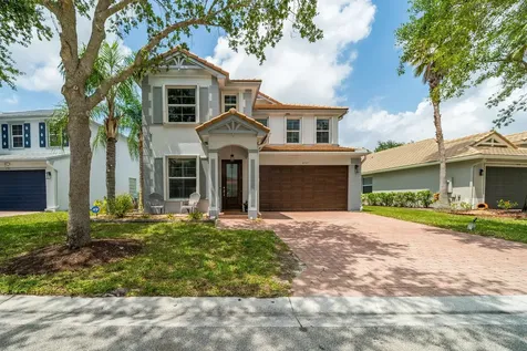 8737 Tally Ho Lane Royal Palm Beach FL 33411