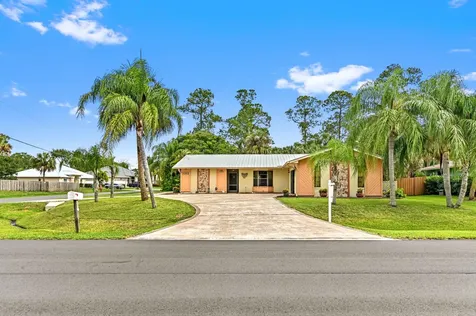 1089 SW Dalton Avenue Port St Lucie FL 34953