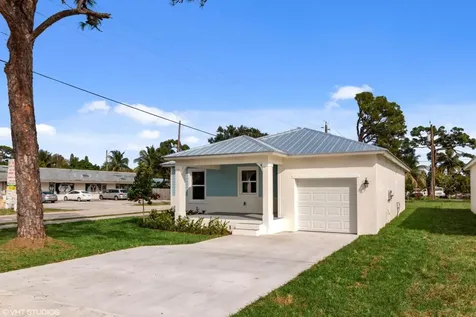 5088 SE Isabelita Avenue Stuart FL 34997
