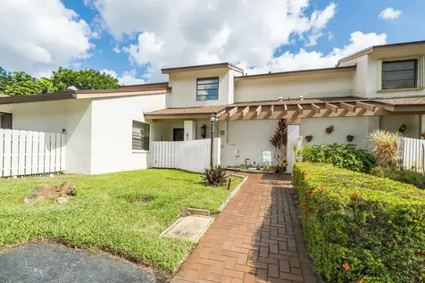 6107 Newstead Court Greenacres FL 33463