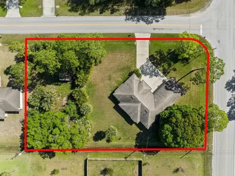 7925 101st Avenue Vero Beach FL 32967