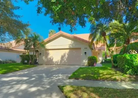 2565 Iroquois Circle West Palm Beach FL 33409