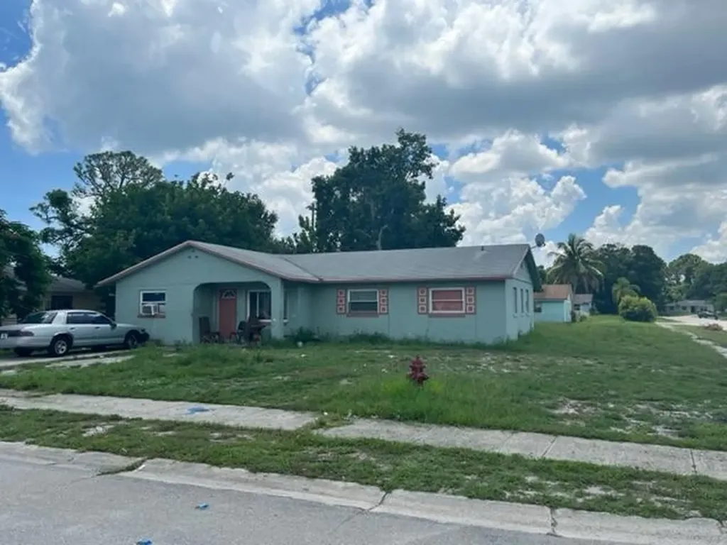 117 Gotham Drive Fort Pierce FL 34946