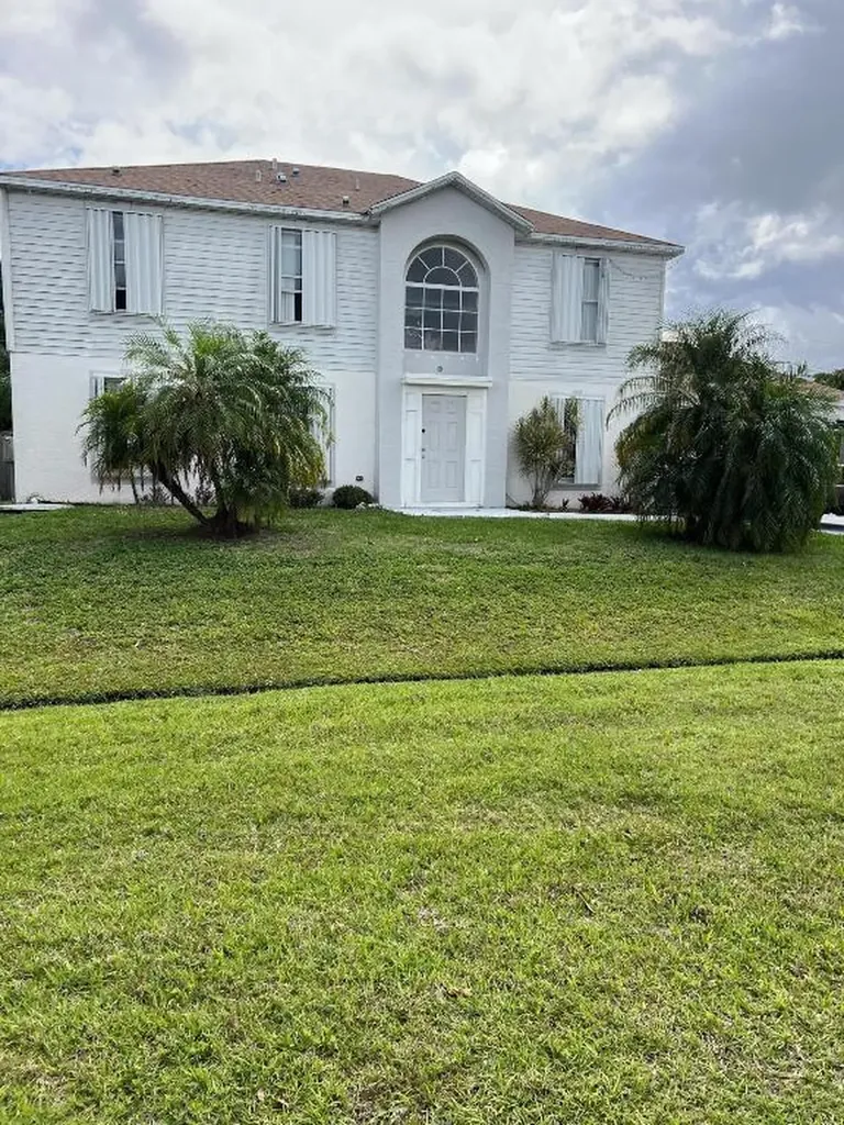 797 SW Curry Street Port St Lucie FL 34983