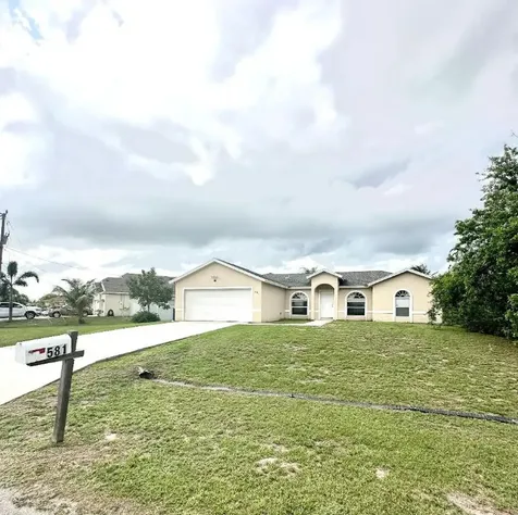 581 SW Fields Avenue Port St Lucie FL 34953