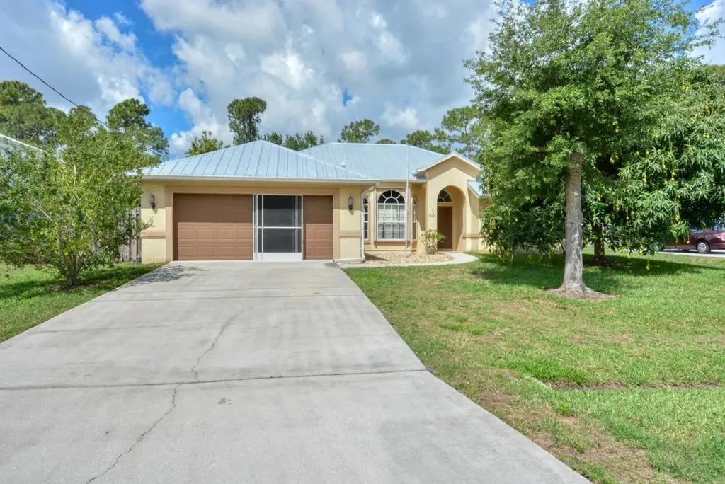 2982 SW Vittorio Street Port St Lucie FL 34953