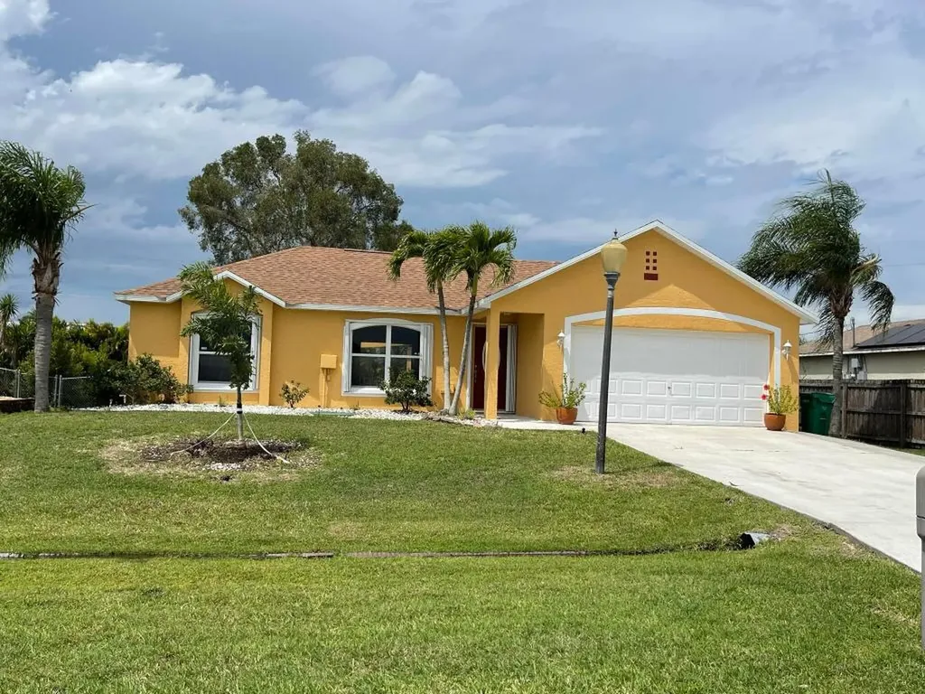345 SW Dwight Avenue Port St Lucie FL 34983