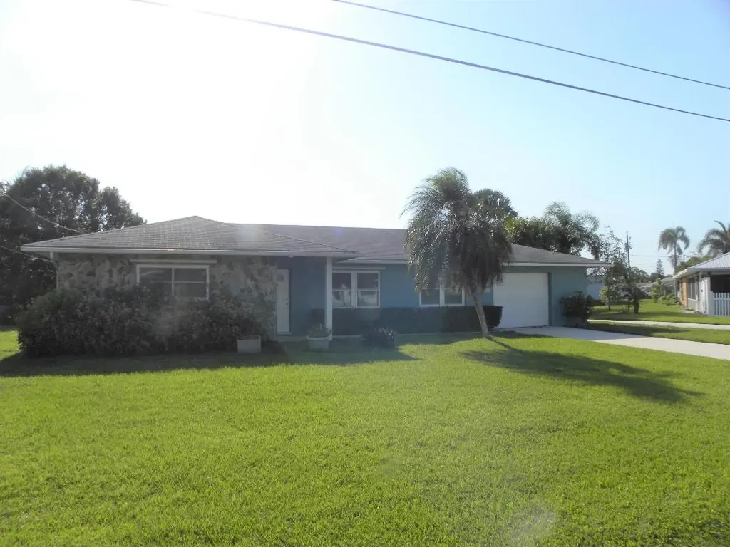 330 Holly Avenue Port St Lucie FL 34952