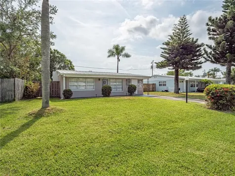 1570 4th Avenue Vero Beach FL 32960