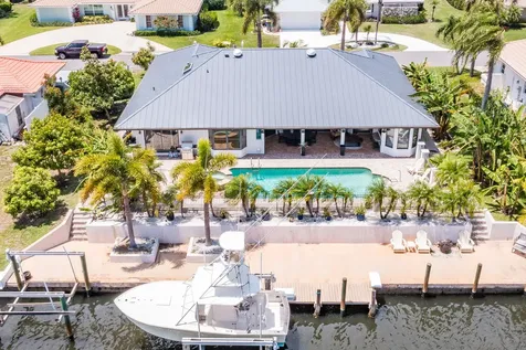 8908 SE Star Island Way Hobe Sound FL 33455