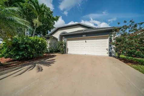 2204 Soundings Court Greenacres FL 33413