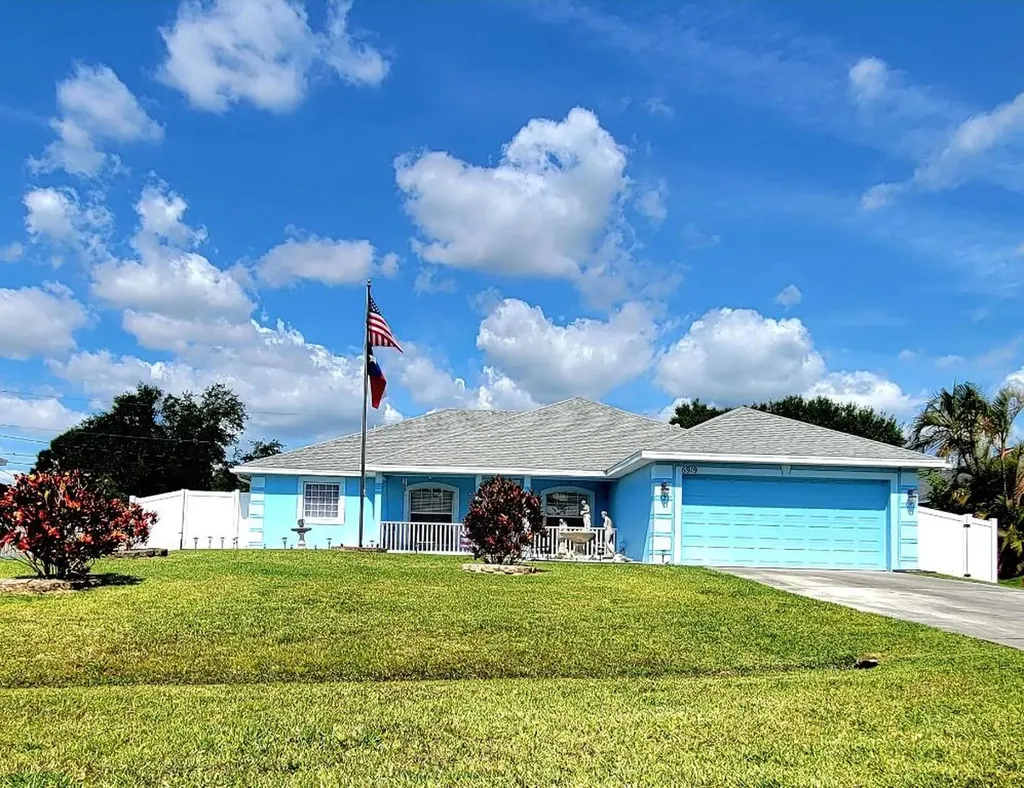 6919 NW Hershy Circle Port St Lucie FL 34983