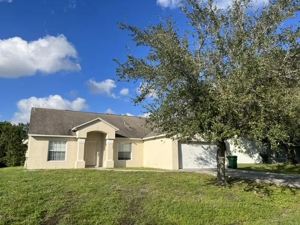 1231 SW Parma Avenue Port St Lucie FL 34953