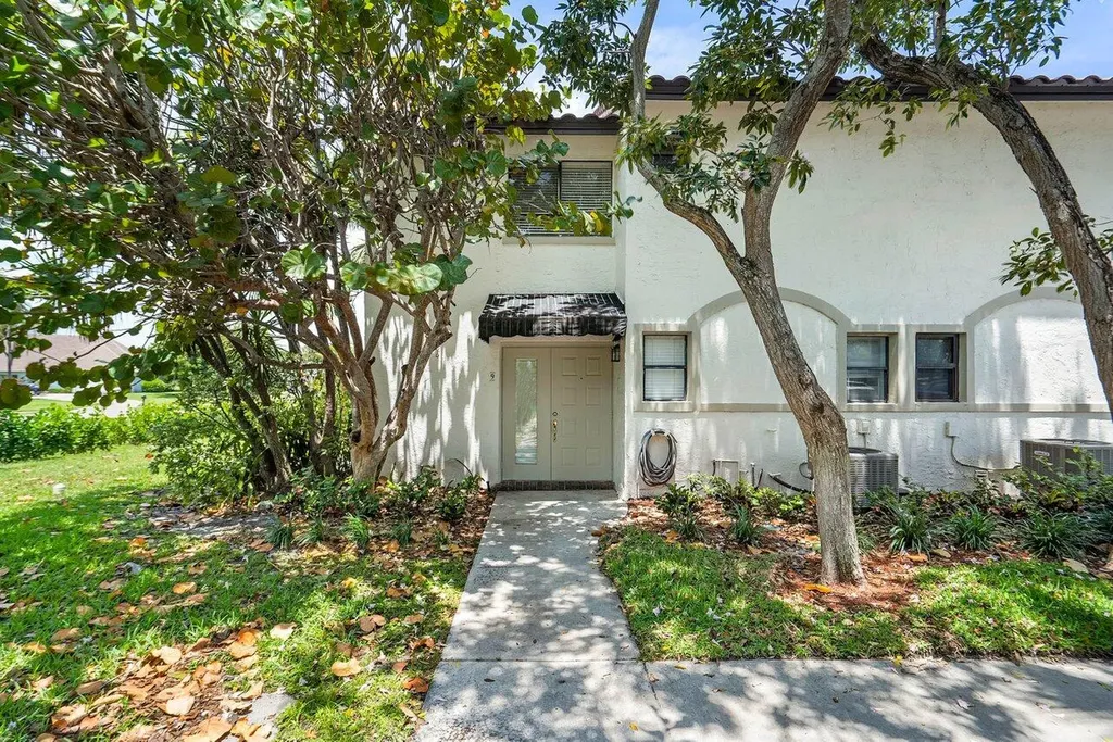 7200 NW 2nd Avenue Boca Raton FL 33487
