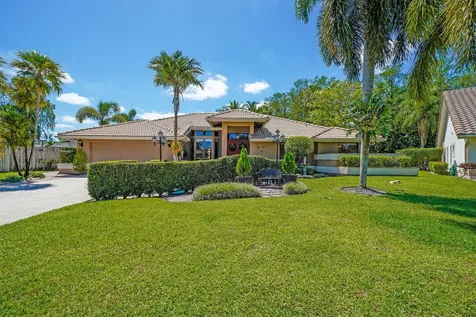 818 Ivy Drive Wellington FL 33414