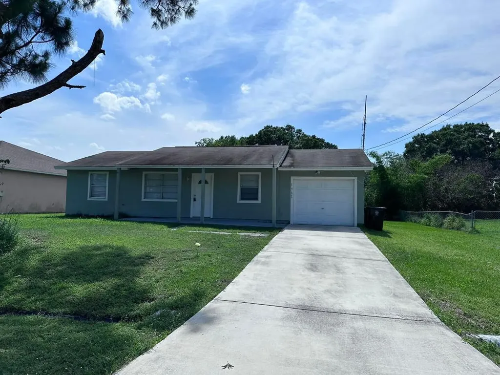 1962 SW Capri Street Port St Lucie FL 34953