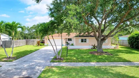 7149 Oakmont Drive Lake Worth FL 33467