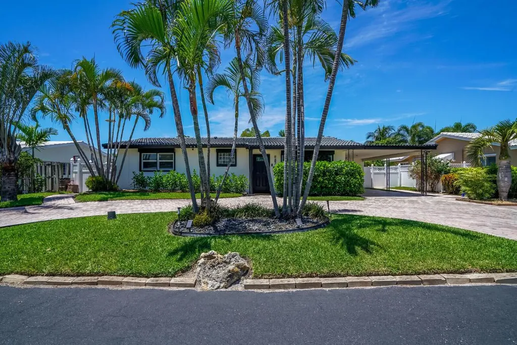 943 NE 24th Avenue Pompano Beach FL 33062