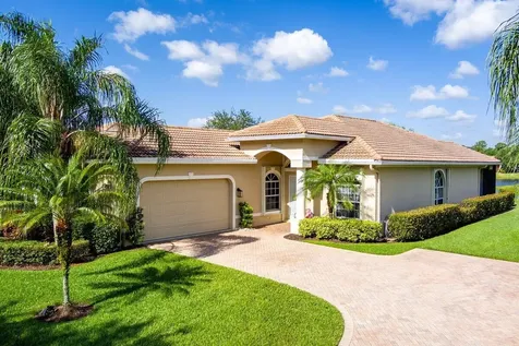 9035 Short Chip Circle Port St Lucie FL 34986