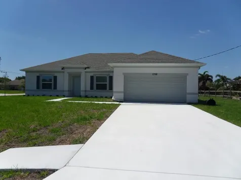 2398 SE Hurley Court Port St Lucie FL 34952