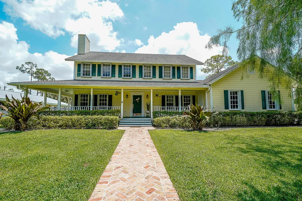 2858 Palm Deer Drive Loxahatchee FL 33470