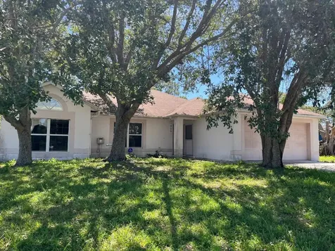333 NW Curtis Street Port St Lucie FL 34983
