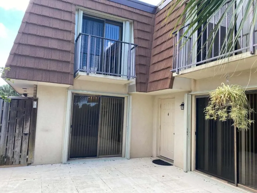 2811 28th Court Jupiter FL 33477