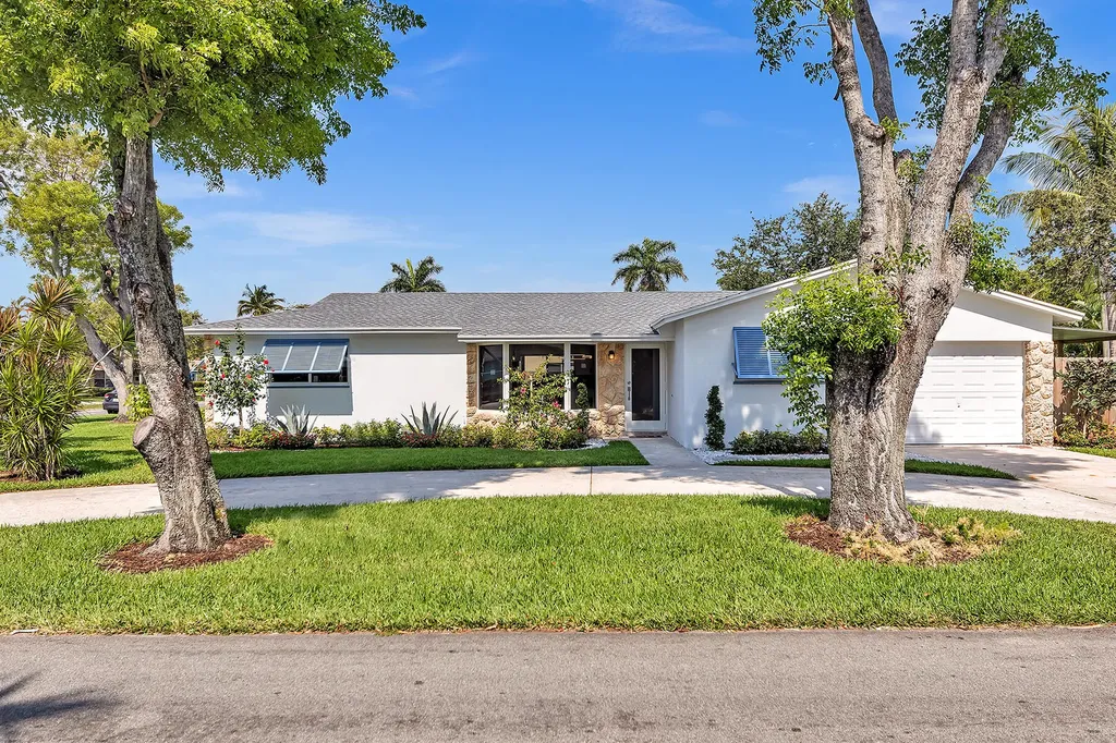 179 SE 27th Avenue Boynton Beach FL 33435