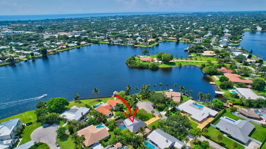 917 SW 38th Court Boynton Beach FL 33435