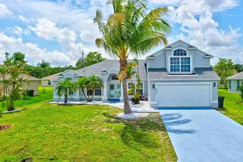 6859 NW Dragon Street Port St Lucie FL 34983