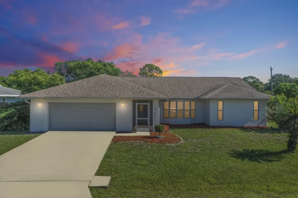 753 Banks Street NW Palm Bay FL 32907