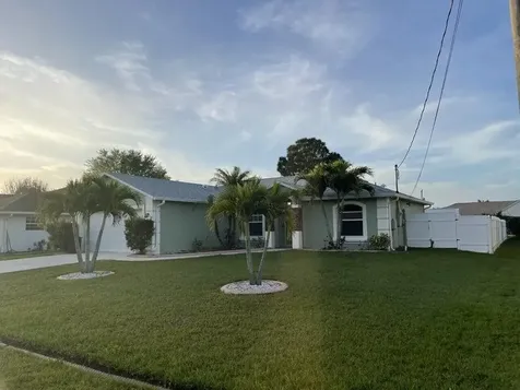 5672 NW Wesley Road Port St Lucie FL 34986