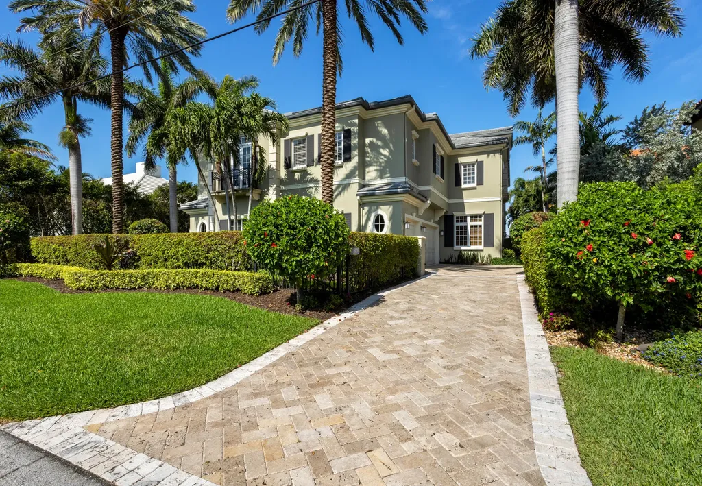 300 Venetian Drive Delray Beach FL 33483