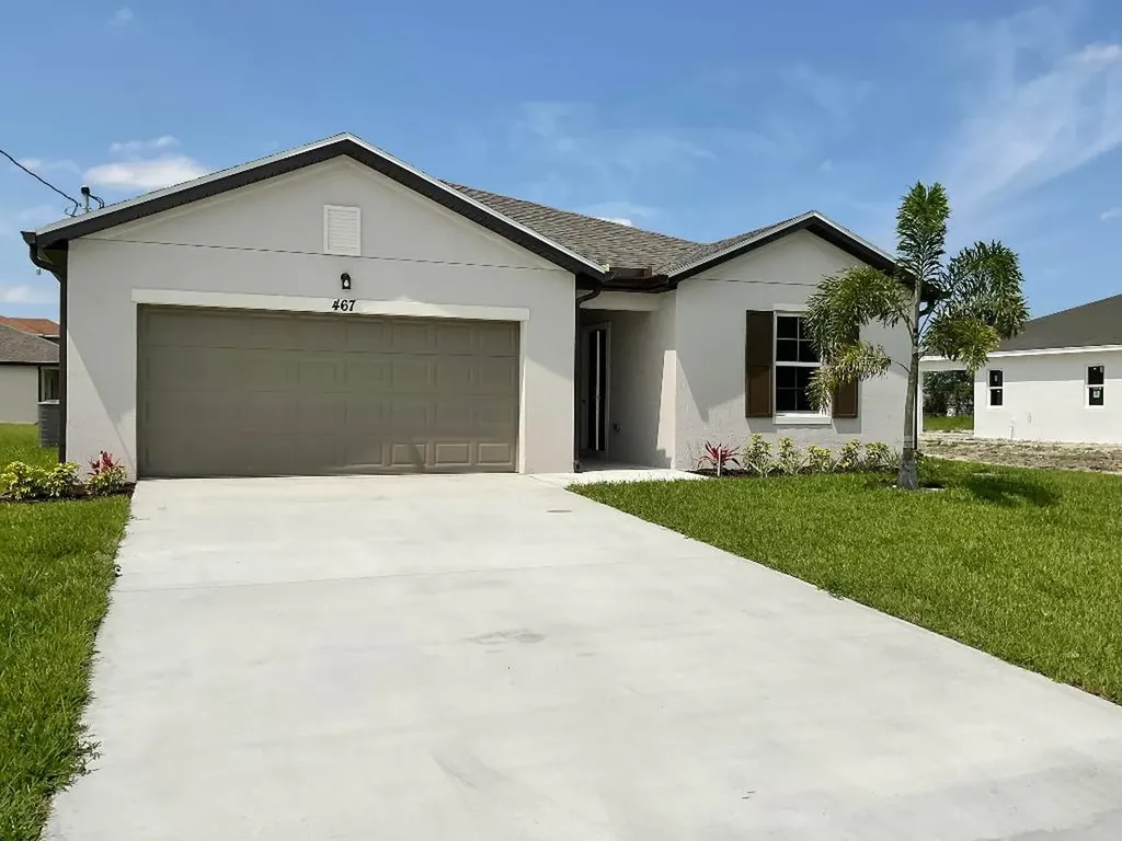 467 SW Jeanne Avenue Port St Lucie FL 34953