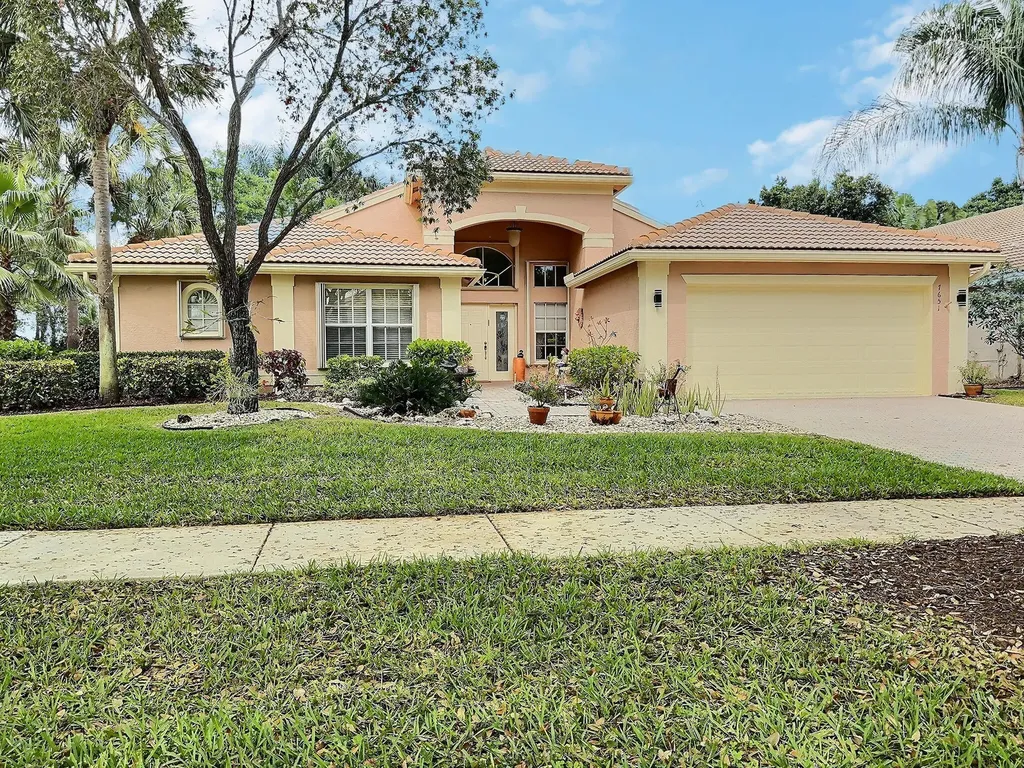 7651 Tarpon Cove Circle Lake Worth FL 33467
